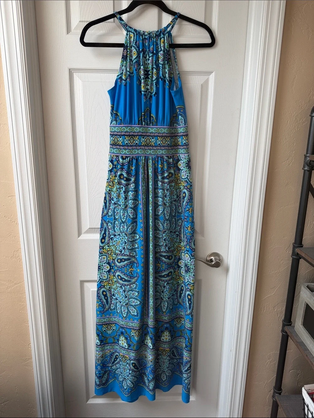 London Times Blue Paisley Halter Maxi Dress | Size 6 - Picture 3 of 4